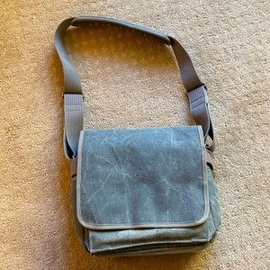 Think Tank Retrospective Shoulder Camera Bag, Pinestone